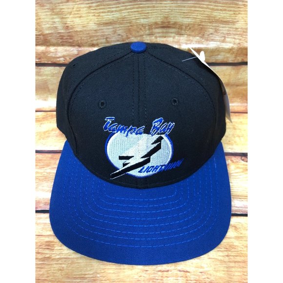 NWT NOS Vintage TAMPA BAY LIGHTNING Hockey NHL CCM Fitted Hat Cap (d98) - Picture 1 of 7